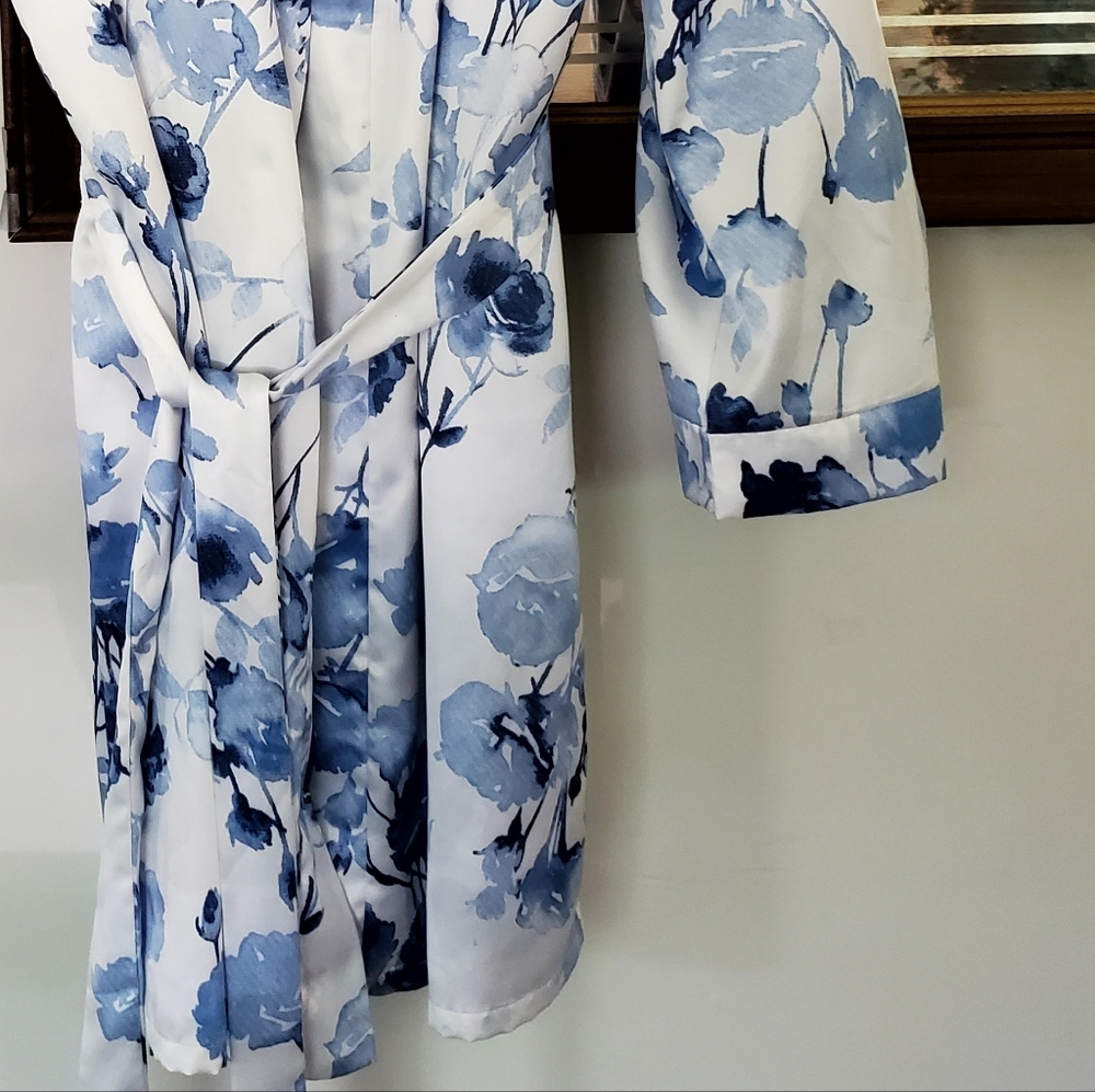 Small Secret Treasures nightie set - Picture 2 of 4